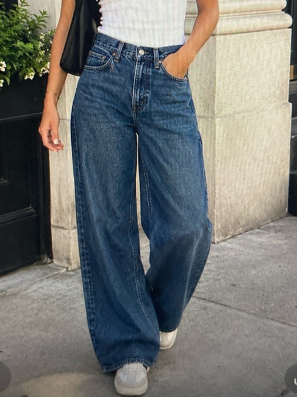 Levi's Premium Baggy Dad Wide Leg Jeans Medium Dark Wash S645